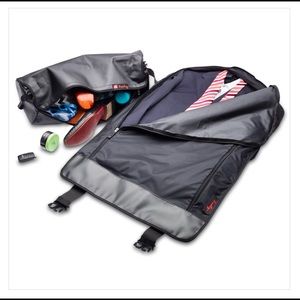 Henty Wingman CoPilot travel bag